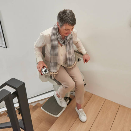 straight stairlift - up to 5m length - indoor use - the HomeGlide from Pflanz-Homelift