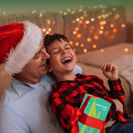 Walkie Talkie for Kids - Maximum range of 3 km. Christmas and birthday gifts for boys and girls aged 3, 4, 5, 6, 7, 8. Family games for indoors and outdoors. (Green)