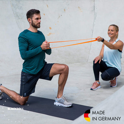BLACKROLL® SUPER Band FITNESS BAND Set (3-pack), exercise bands for strengthening muscles, flexible resistance bands in 3 strengths: light (orange), medium (green) & strong (blue), Made in Germany