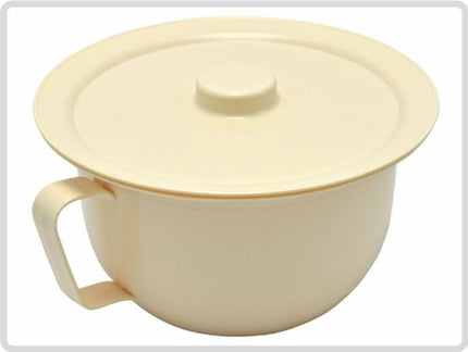 Chamber pot with lid, cream, bedpan