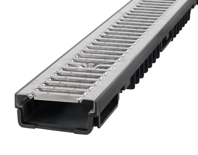 Gutter for rainwater drainage with a low 5.5 cm construction height