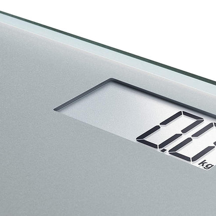 Soehnle Style Sense Compact 300 personal digital scale with extra-large platform, scale with easy-to-read LCD display, personal scale in extra-flat design, body scale made of safety glass