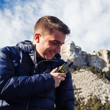 Midland XT70 Adventure PMR Walkie Talkie Case Set, 2x radios with up to 12 km range, with LCD display and micro-USB charging socket, for children and outdoor use