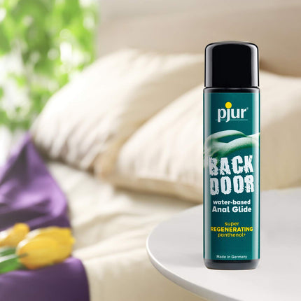 pjur BACK DOOR Regenerating Anal Glide - Water-based anal lubricant - with panthenol and soothing chamomile (100ml)