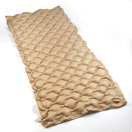 Anti-decubitus mattress with compressor