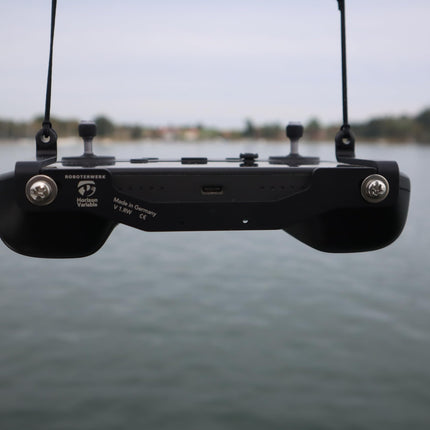 Universal shoulder strap system for DJI controllers: Compatible with DJI Smart, RC Pro, RC &amp; RC2 - Innovative horizontal suspension for stability and precise control
