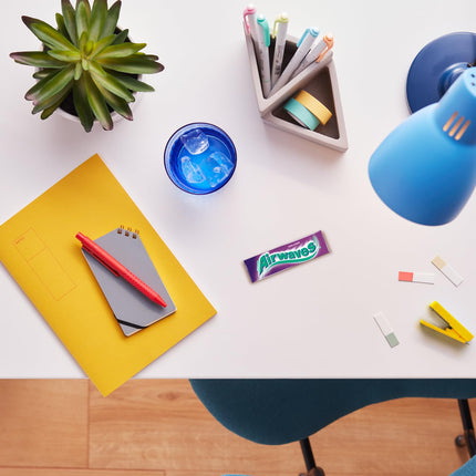 Airwaves Sugar-Free Chewing Gum, Cool Cassis Gum, 30 x 12 Dragees, Large Pack Chewing Gum, Sugar-Free Chewing Gum with Mint Freshness (360 Dragees)