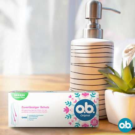 Whether Original Super Plus (32 pieces), tampons for very heavy days, StayDry technology &amp; curved grooves, reliable protection and a clean feeling during your period