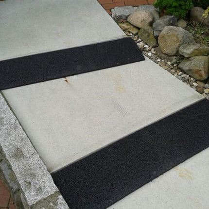 bepco bicycle and scooter ramp set (2 pieces), LxWxH: 25 x 25 x 5 cm made of rubber (black) access ramp, door threshold ramp, with embedded washers for fastening