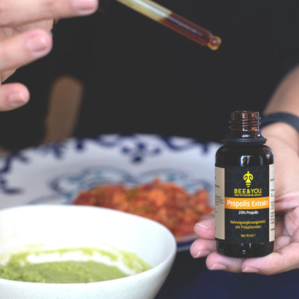 BEE&amp;YOU Propolis Tincture, Propolis Drops 20% (30ml) standardized, additives, Propolis extract rich in beneficial polyphenols and flavonoids, mix into muesli and yogurt