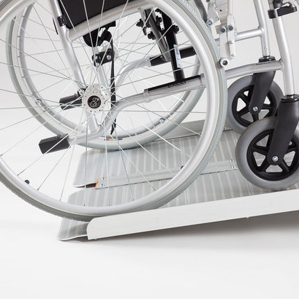The Ramp People Wheelchair Ramp/Foldable Wheelchair Ramp made of aluminum 61cm - 244cm (61cm long x 71.5cm wide)