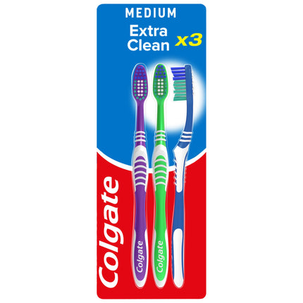 Colgate Extra Clean Toothbrush, 3 pieces – Manual toothbrush with medium-hard bristles reaches between the teeth and back teeth – Tooth cleaning with integrated tongue cleaner