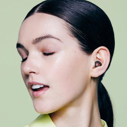 Loop Quiet 2 Earplugs – Ultra-comfortable, reusable, noise-reducing earplugs for sleep, concentration, travel, and noise sensitivity | Flexible fit, SNR 24 dB noise reduction