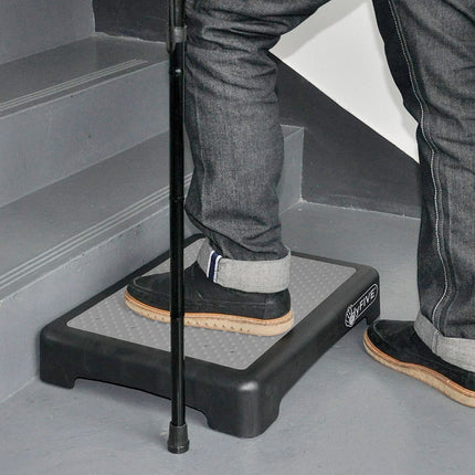 Hyfive non-slip half step for greater mobility, for people with disabilities or for the elderly, stair aid for the inn