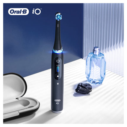Oral-B iO Ultimate Cleaning Brush Heads for Electric Toothbrush, 4 Pieces, Ultimate Tooth Cleaning with iO Technology, Toothbrush Head for Oral-B Toothbrushes, Black, Pack of 4