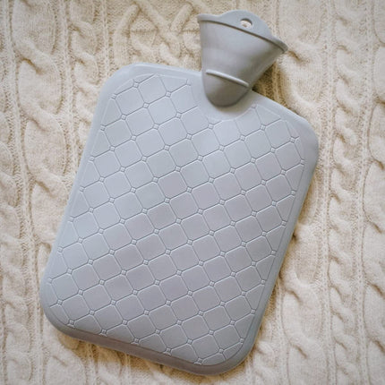 Siyecioa Hot Water Bottle with Cover - Large 2 Liters, Made of Rubber with Cuddly Soft Cover, Animal Hot Water Bottle for Pain Relief for Stomach, Back, Legs, Gifts for Family and Friends