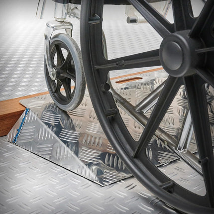 Door threshold ramp short - can be used for height differences of 12-15 cm - total length 40 cm silver