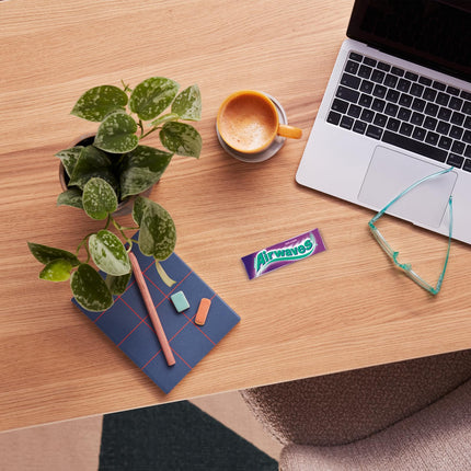 Airwaves Sugar-Free Chewing Gum, Cool Cassis Gum, 30 x 12 Dragees, Large Pack Chewing Gum, Sugar-Free Chewing Gum with Mint Freshness (360 Dragees)