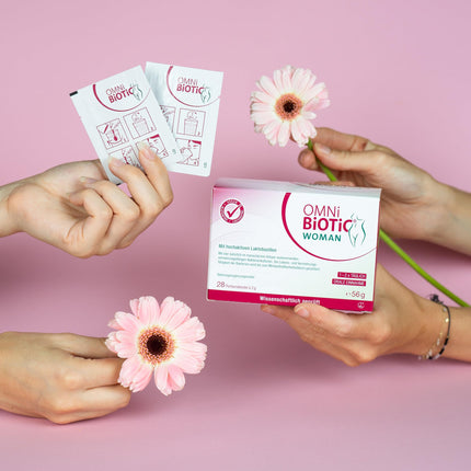 OMNi BiOTiC WOMAN, 28 servings, 4 bacterial strains, 10 billion germs per daily dose, Powder, Vegan, Gluten-free, Lactose-free, For daily use, Simply drink