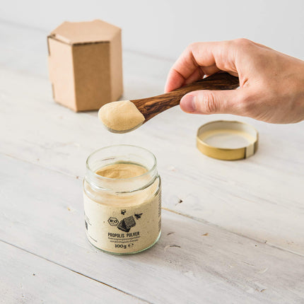 beegut ORGANIC Propolis Powder, for consumption or making your own products, 100g propolis powder from controlled organic cultivation, sustainable packaging