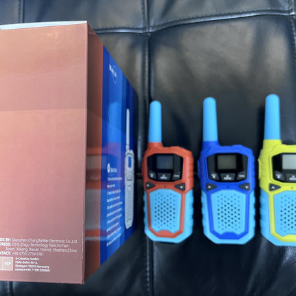 Walkie Talkie Set of 3, Walky Talky Adults Children from 5 Years VOX Long Range Woki Toki Outdoor Camping Gift Boy from 3 4 6 7 8 9 10 Years