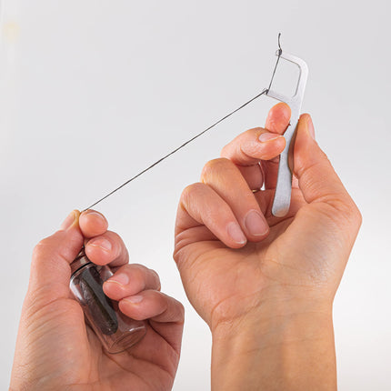 GEORDINARY Stainless Steel Dental Floss Holder - Environmentally friendly, plastic-free holder for dental floss - 100% stainless steel dental floss stick, sustainable and BPA-free