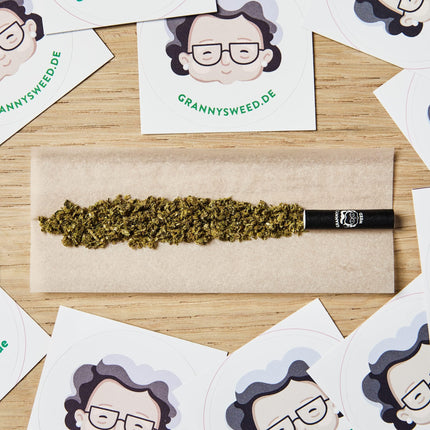 6x Granny's® new Organic Slim Long Papers made from hemp | 108x45mm | 36 sheets unbleached | King Size | organic hemp
